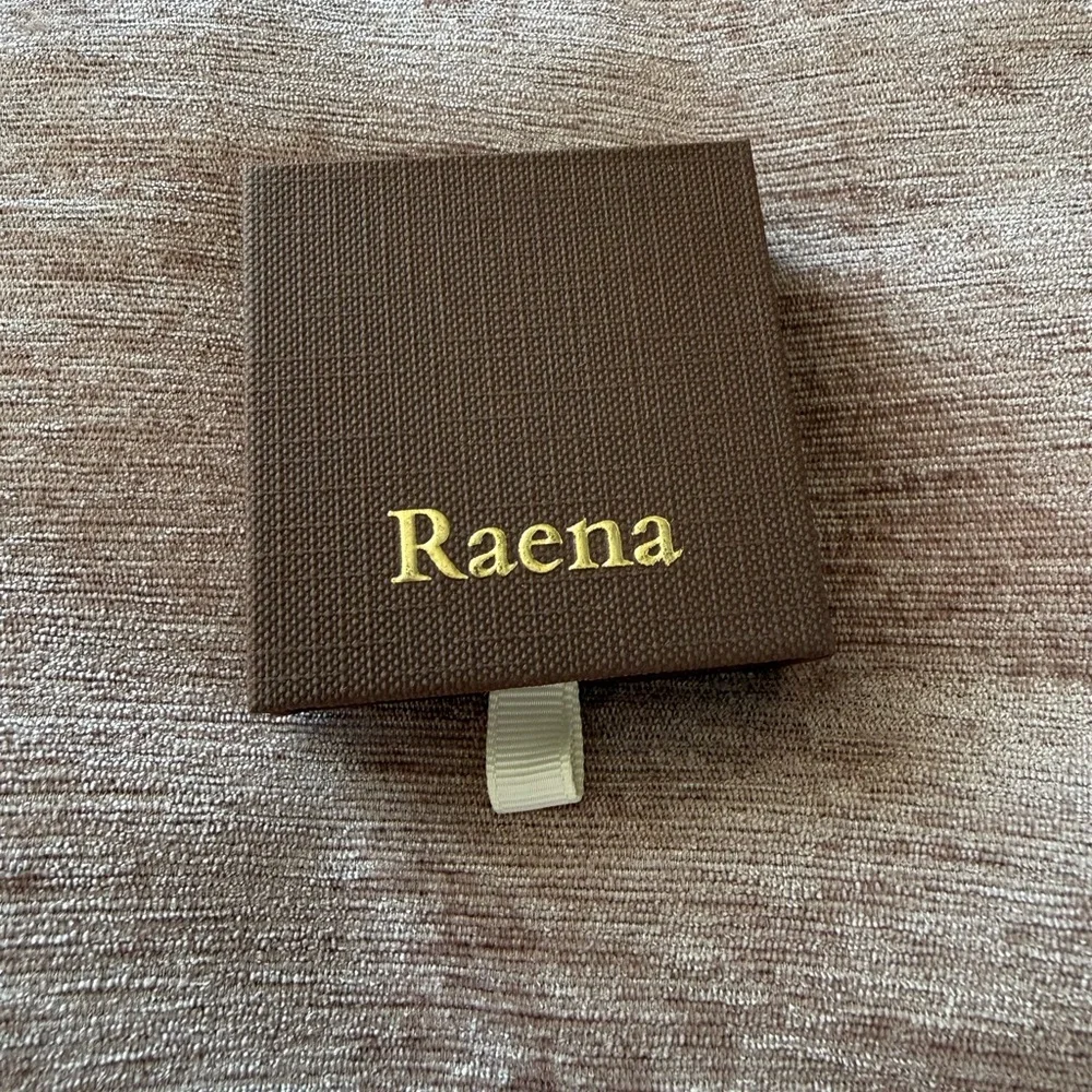 Raena- Bella bracelet with Red stone - Picture 6 of 13
